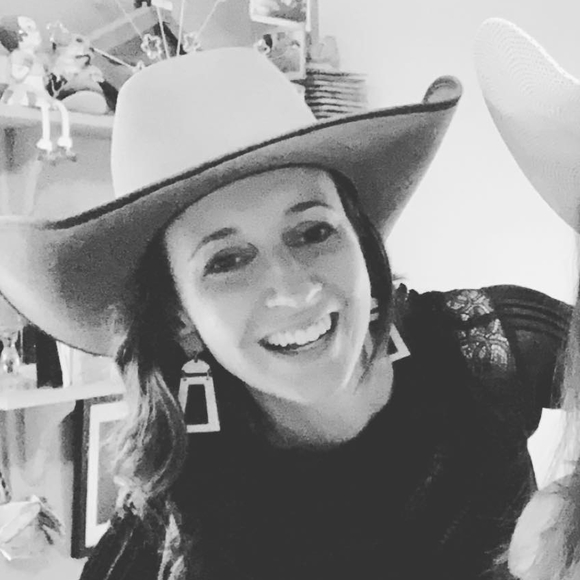 Meet your Posher, Cat - Picture 1 of 1